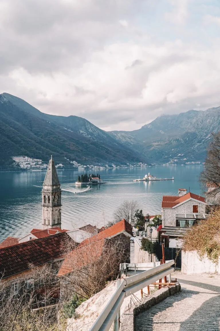 Montenegro in moto: itinerario di 5 giorni tra montagne e mare