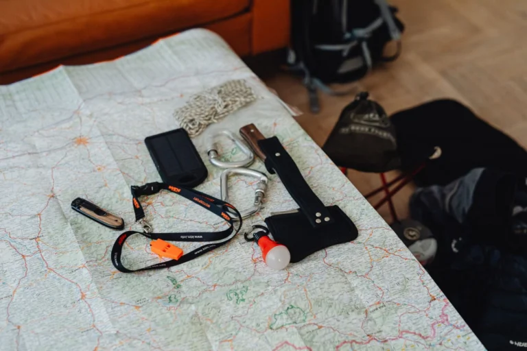 Accessori da trekking economici ma essenziali Accessori da trekking economici ma essenziali